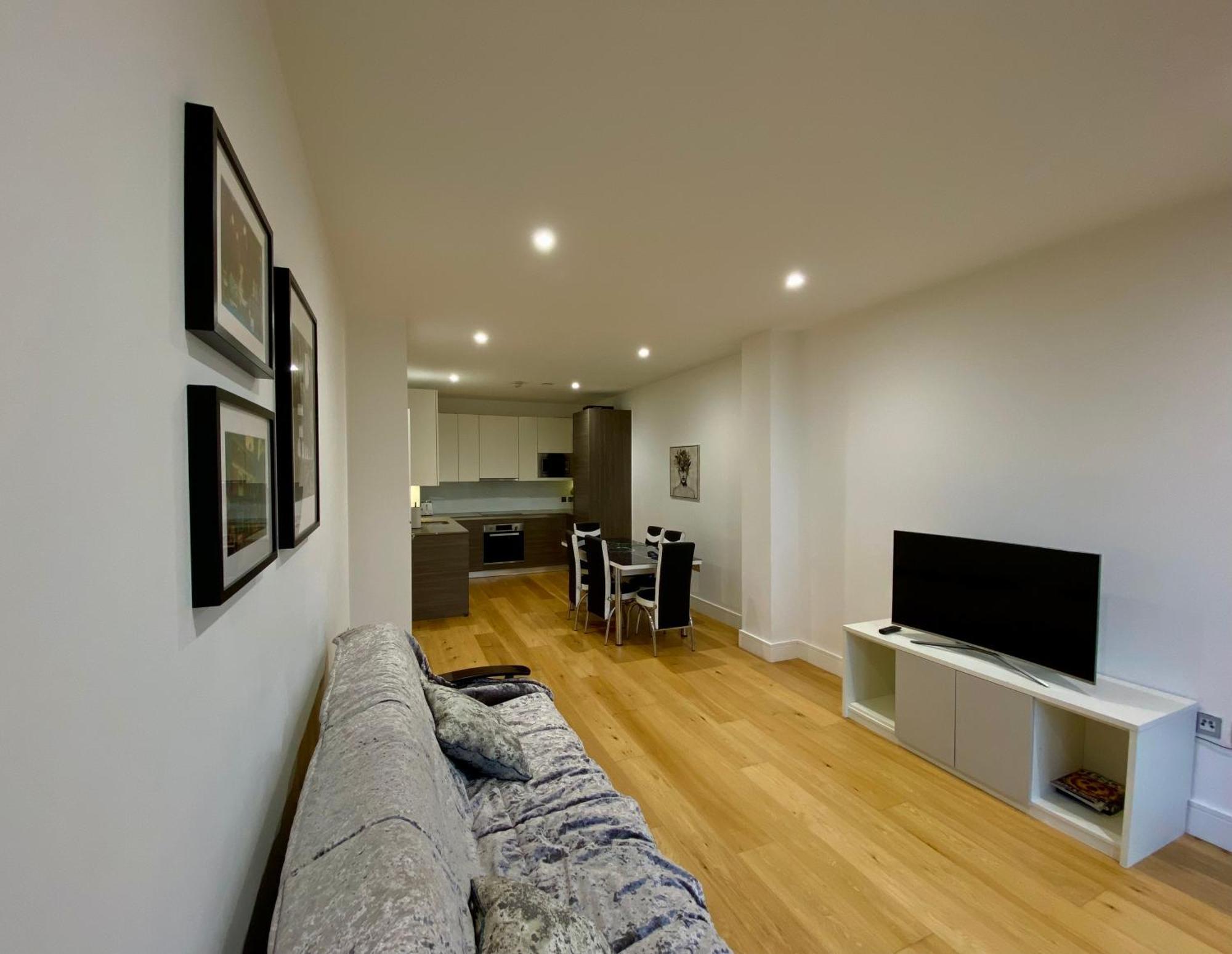 Spacious 2 Bedroom Penthouse Retreat ロンドン エクステリア 写真