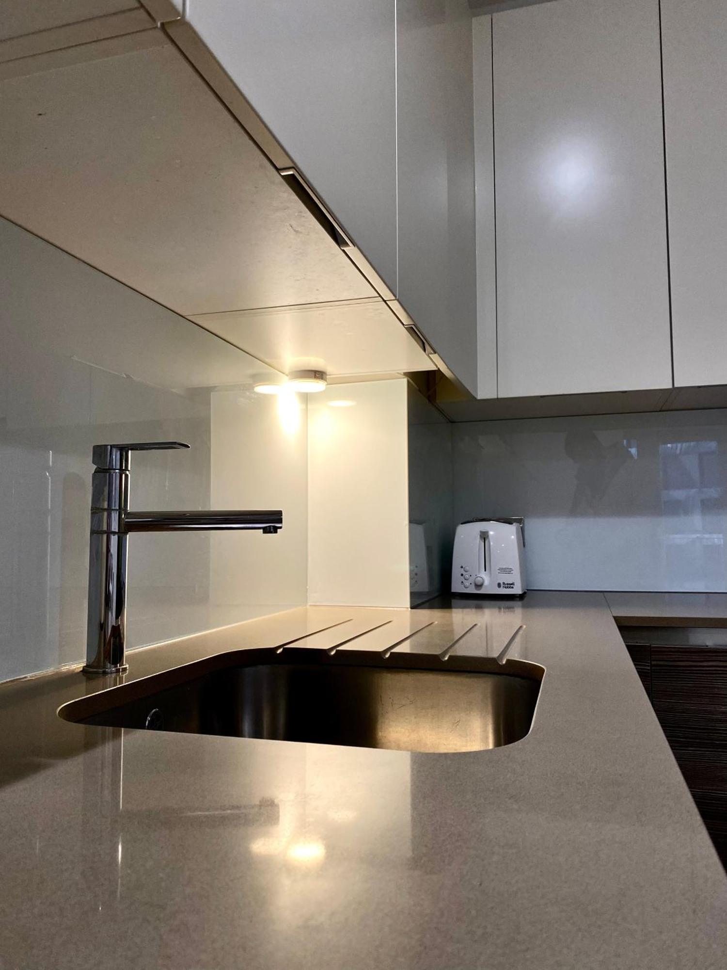 Spacious 2 Bedroom Penthouse Retreat ロンドン エクステリア 写真