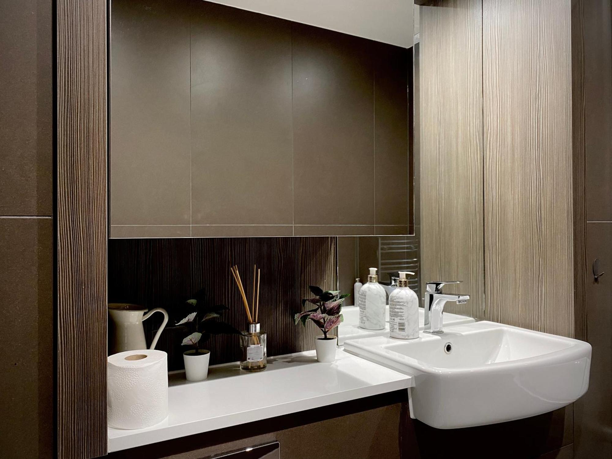 Spacious 2 Bedroom Penthouse Retreat ロンドン エクステリア 写真